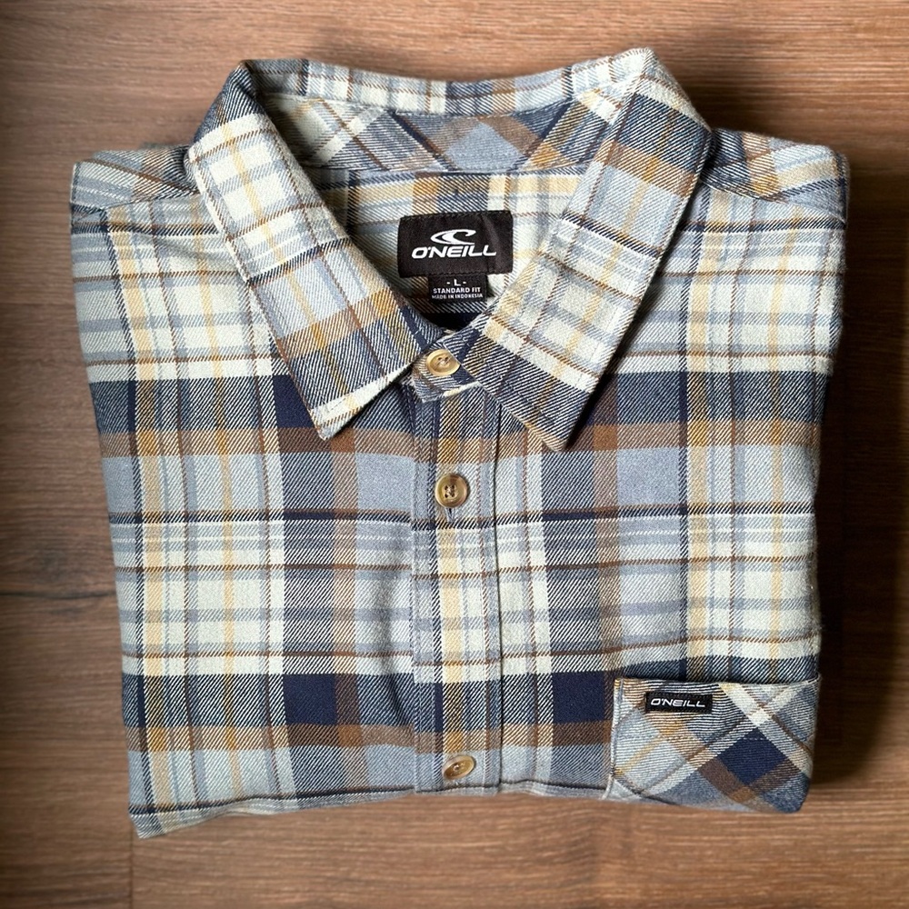 Men’s O’Neill flannel button down shirt NWOT large